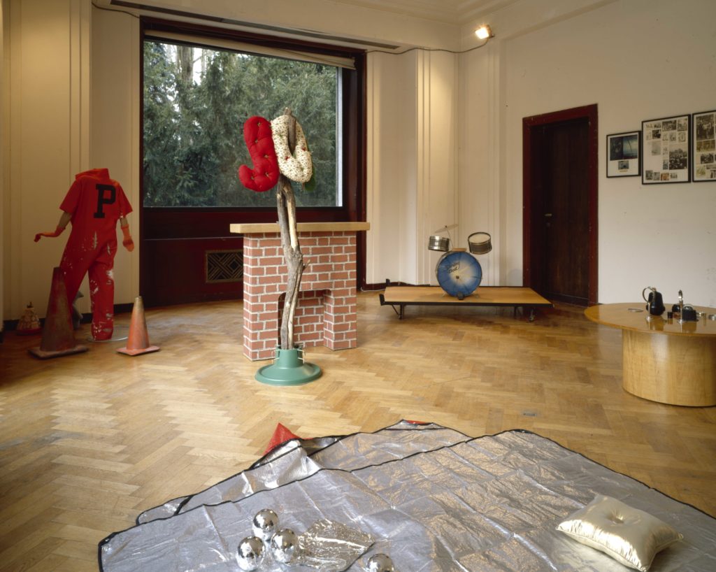 franz west mike kelley 1999 brussels